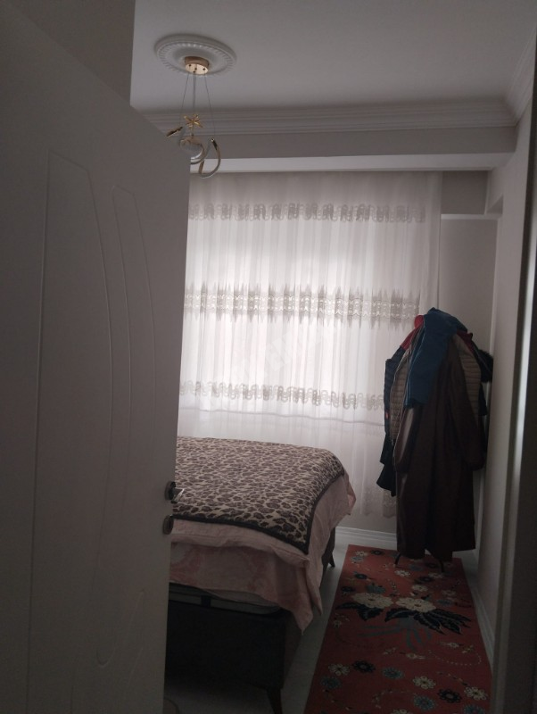 AFYON ÜÇOK EMLAKTAN MAREŞAL F. ÇAKMAK  MAH TEMİZ BAKIMLI 2+1 90M²  SIFIR AYARINDA DAİRE 