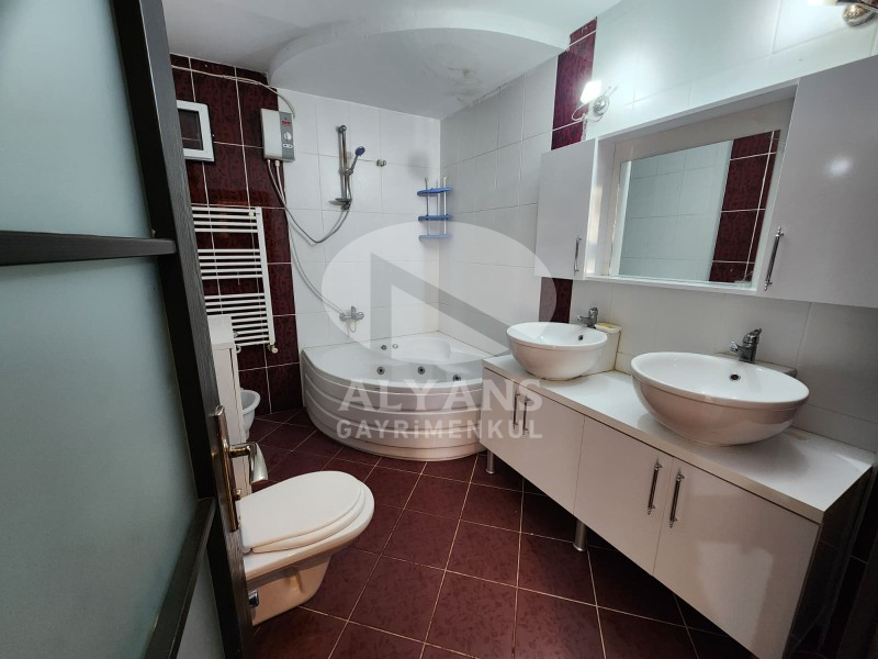 ALYANS'TAN ELİT SİTE İÇERİSİNDE FULL SOSYAL ALANLI ŞIK GENİŞ 3+1