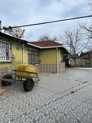 Balıkesir Gönen Merkeze 17 km mesafede  Satılık   510 m²  Müstakil Bahçeli Ev