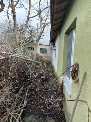 Balıkesir Gönen Merkeze 17 km mesafede  Satılık   510 m²  Müstakil Bahçeli Ev