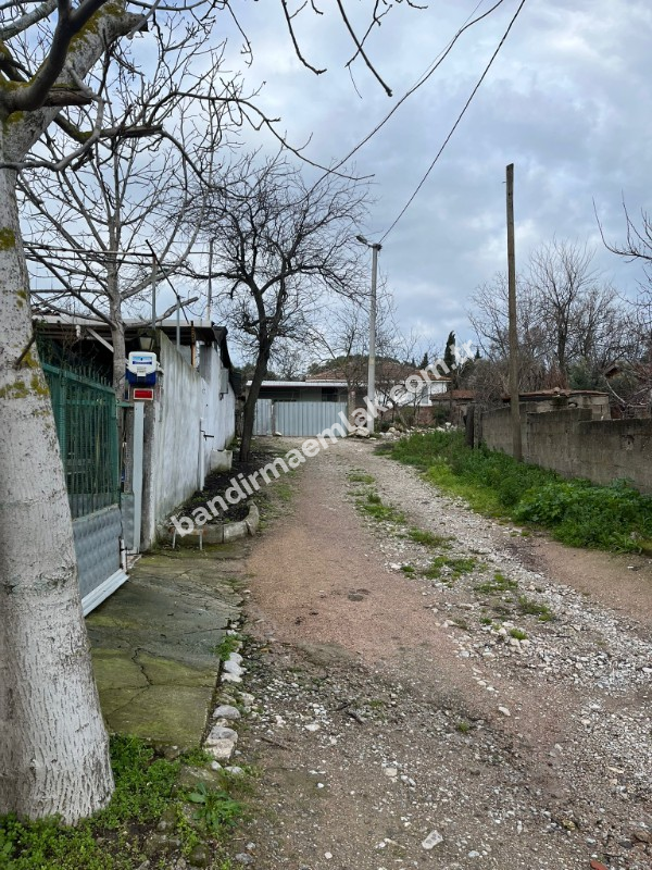 Balıkesir Gönen Merkeze 17 km mesafede  Satılık   510 m²  Müstakil Bahçeli Ev