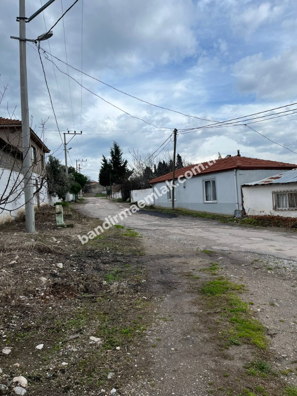 Balıkesir Gönen Merkeze 17 km mesafede  Satılık   510 m²  Müstakil Bahçeli Ev