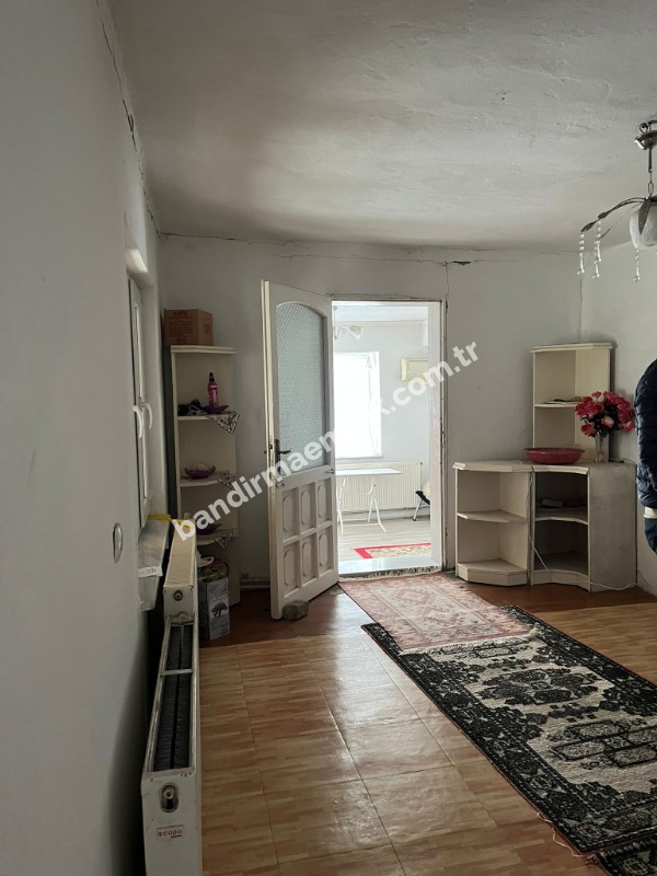 Balıkesir Gönen Merkeze 17 km mesafede  Satılık   510 m²  Müstakil Bahçeli Ev