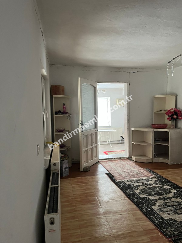 Balıkesir Gönen Merkeze 17 km mesafede  Satılık   510 m²  Müstakil Bahçeli Ev