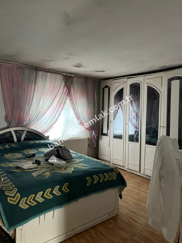 Balıkesir Gönen Merkeze 17 km mesafede  Satılık   510 m²  Müstakil Bahçeli Ev