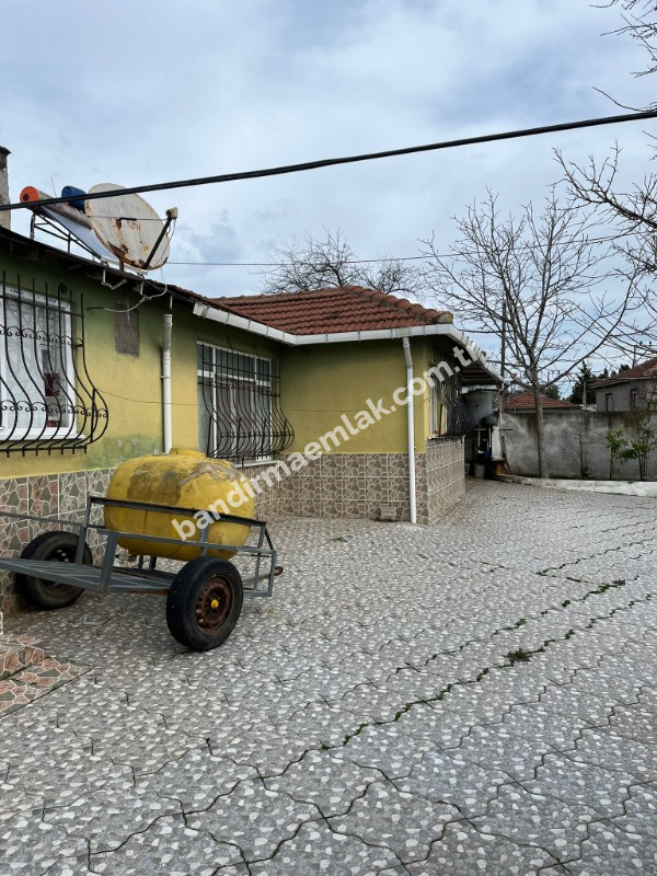 Balıkesir Gönen Merkeze 17 km mesafede  Satılık   510 m²  Müstakil Bahçeli Ev