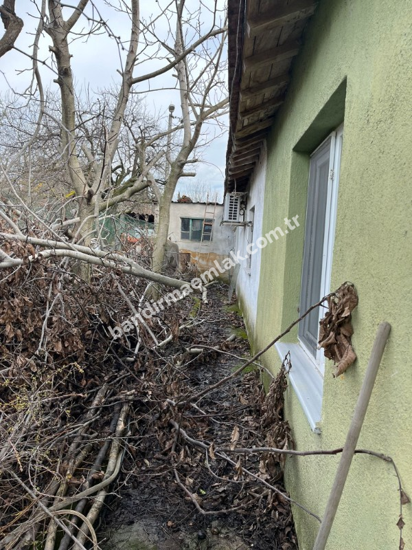 Balıkesir Gönen Merkeze 17 km mesafede  Satılık   510 m²  Müstakil Bahçeli Ev