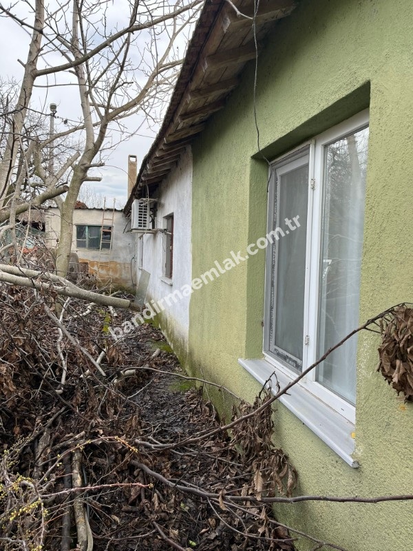 Balıkesir Gönen Merkeze 17 km mesafede  Satılık   510 m²  Müstakil Bahçeli Ev