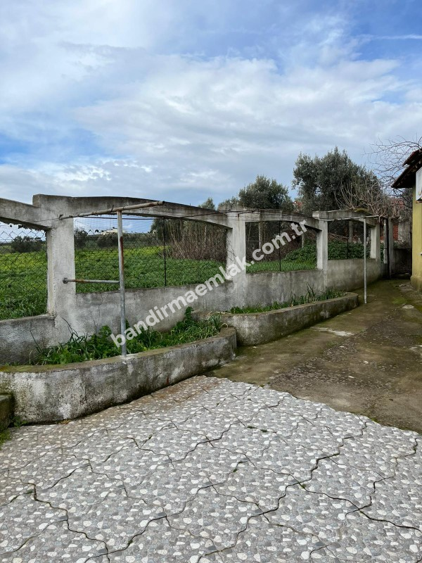 Balıkesir Gönen Merkeze 17 km mesafede  Satılık   510 m²  Müstakil Bahçeli Ev