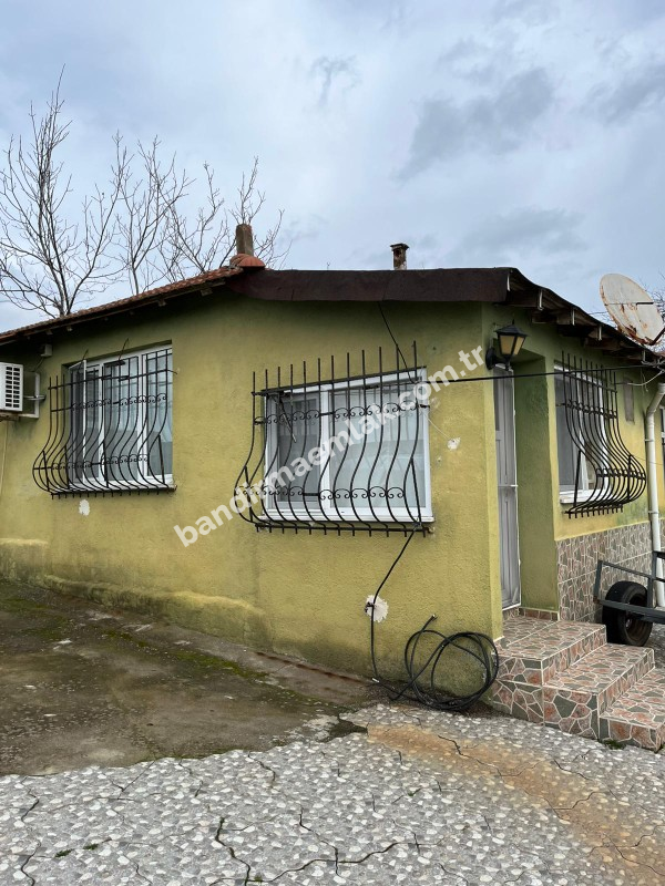 Balıkesir Gönen Merkeze 17 km mesafede  Satılık   510 m²  Müstakil Bahçeli Ev