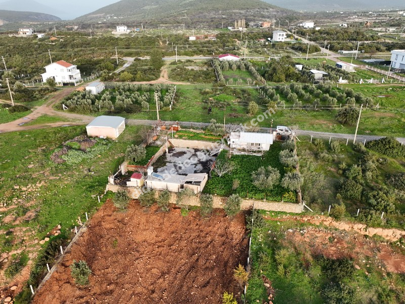 Didim Seyrantepe'de Satılık Köşe Başı Önü Park 636m2 Arsa
