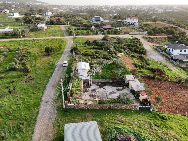 Didim Seyrantepe'de Satılık Köşe Başı Önü Park 636m2 Arsa