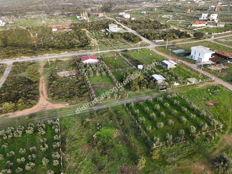 Didim Seyrantepe'de Satılık Köşe Başı Önü Park 636m2 Arsa