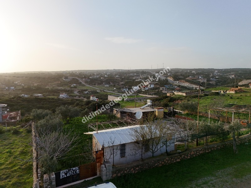 Didim Seyrantepe'de Satılık Köşe Başı Önü Park 636m2 Arsa