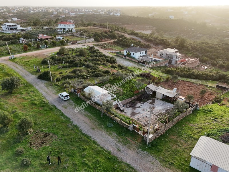 Didim Seyrantepe'de Satılık Köşe Başı Önü Park 636m2 Arsa