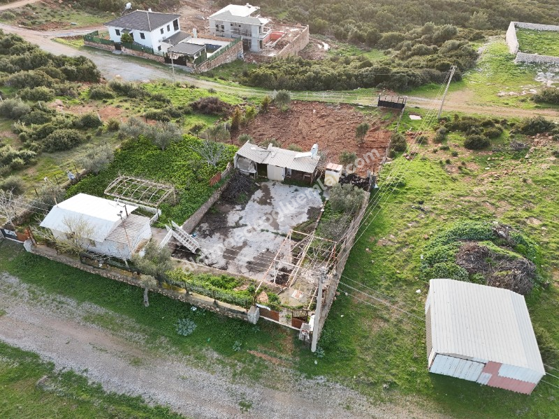 Didim Seyrantepe'de Satılık Köşe Başı Önü Park 636m2 Arsa