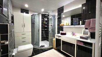 Elmas’tan Merkez’de Havuzlu Bağımsız Mutfak Efsane Metraj 3+1