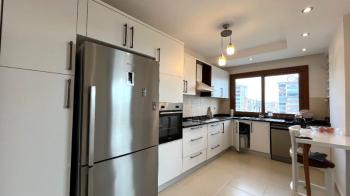 Elmas’tan Merkez’de Havuzlu Bağımsız Mutfak Efsane Metraj 3+1