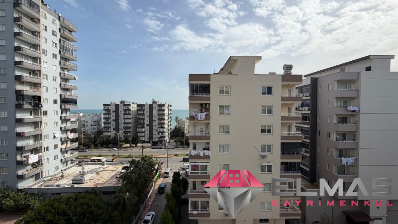 Elmas’tan Akdeniz Mh. Deniz Manzaralı Kapalı Otoparklı 3+1