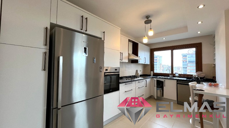 Elmas’tan Merkez’de Havuzlu Bağımsız Mutfak Efsane Metraj 3+1