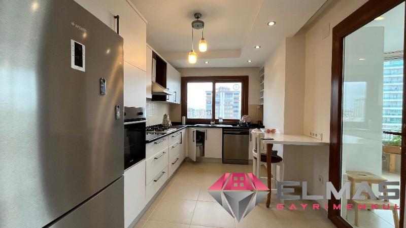 Elmas’tan Merkez’de Havuzlu Bağımsız Mutfak Efsane Metraj 3+1