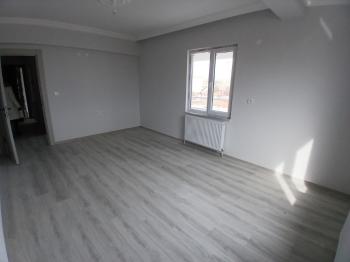 GÜVENAY - ÇORUM ULUKAVAK MAH. MANDIRAEVLER MEVKİİ SATILIK 3+1 DAİRE 