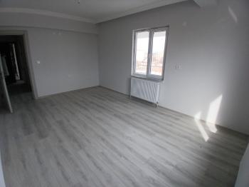 GÜVENAY - ÇORUM ULUKAVAK MAH. MANDIRAEVLER MEVKİİ SATILIK 3+1 DAİRE 