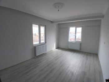 GÜVENAY - ÇORUM ULUKAVAK MAH. MANDIRAEVLER MEVKİİ SATILIK 3+1 DAİRE 