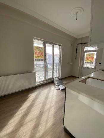 GÜVENAY - ÇORUM GÜLABİBEY MAHALLESİ KAPAKLI MEVKİİ SATILIK 2+1 DAİRE