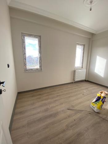 GÜVENAY - ÇORUM GÜLABİBEY MAHALLESİ KAPAKLI MEVKİİ SATILIK 2+1 DAİRE