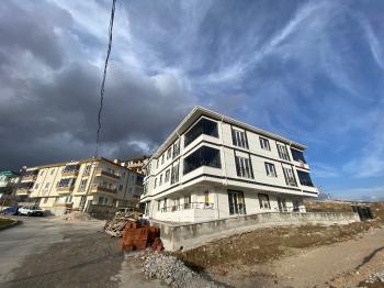 GÜVENAY - ÇORUM GÜLABİBEY MAH. KAPAKLI MEVKİİ EKİN CADDESİ YAKINI  3+1 SATILIK DAİRE 