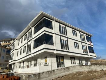 GÜVENAY - ÇORUM GÜLABİBEY MAH. KAPAKLI MEVKİ EKİN CADDESİ YAKINI 3+1 SATILIK DAİRE 