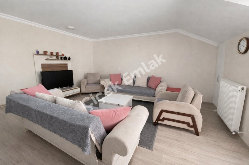 Çırçır'da 4+2 Asansörlü Otoparklı Satılık Dubleks