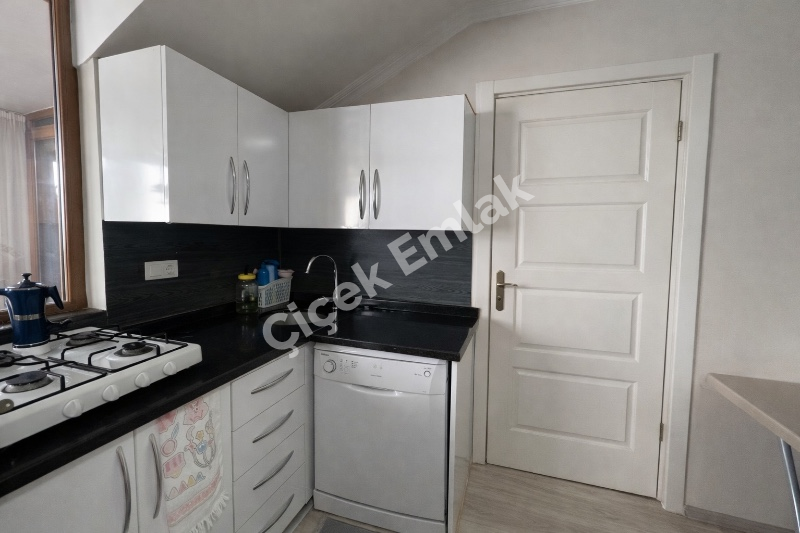 Çırçır'da 4+2 Asansörlü Otoparklı Satılık Dubleks