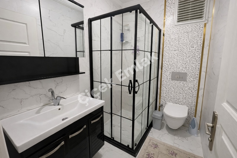 Çırçır'da 4+2 Asansörlü Otoparklı Satılık Dubleks