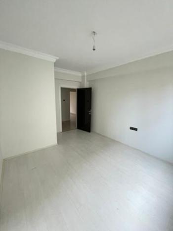 AFYON ÜÇOK EMLAKTAN SELÇUKLU MAH KİRALIK 4+1 200M² DAİRELER 