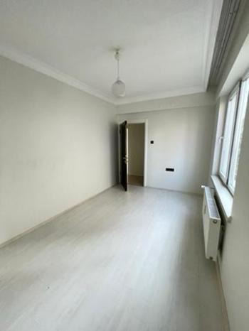 AFYON ÜÇOK EMLAKTAN SELÇUKLU MAH KİRALIK 4+1 200M² DAİRELER 