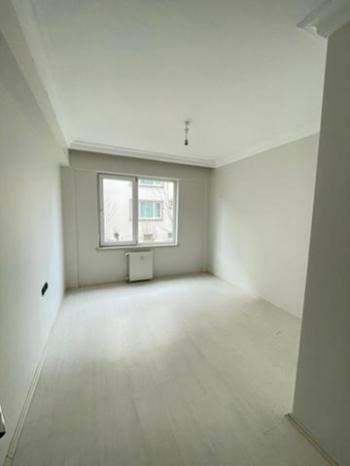 AFYON ÜÇOK EMLAKTAN SELÇUKLU MAH KİRALIK 4+1 200M² DAİRELER 