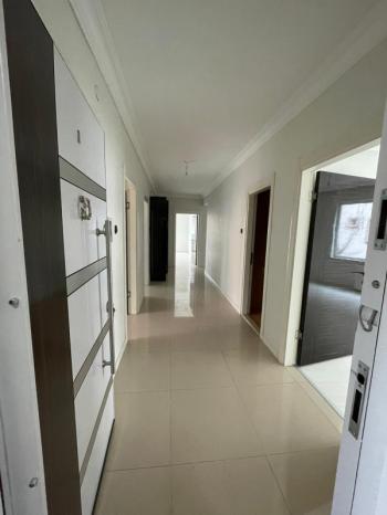 AFYON ÜÇOK EMLAKTAN SELÇUKLU MAH KİRALIK 4+1 200M² DAİRELER 