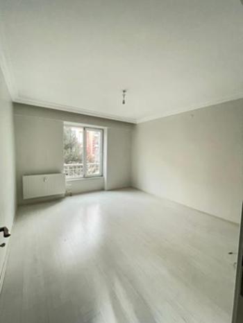 AFYON ÜÇOK EMLAKTAN SELÇUKLU MAH KİRALIK 4+1 200M² DAİRELER 