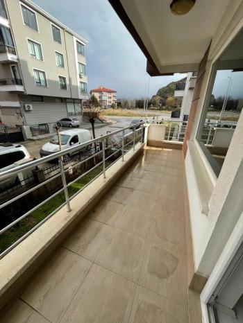 AFYON ÜÇOK EMLAKTAN SELÇUKLU MAH KİRALIK 4+1 200M² DAİRELER 