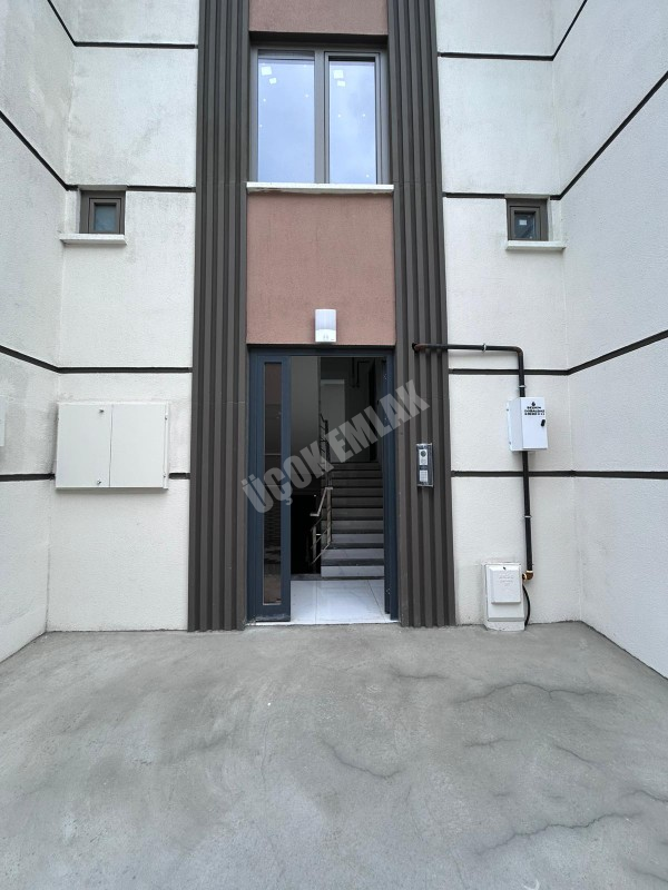AFYON ÜÇOK EMLAKTAN BEYAZIT MAH SATILIK 2+1 80M² SIFIR LÜX DAİRELER 