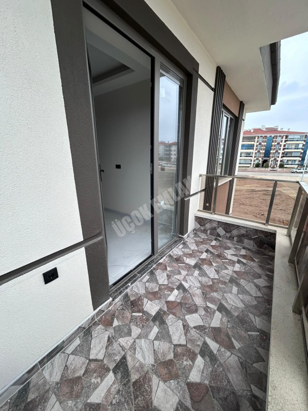 AFYON ÜÇOK EMLAKTAN BEYAZIT MAH SATILIK 2+1 80M² SIFIR LÜX DAİRELER 