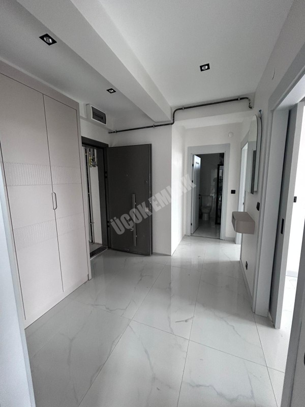 AFYON ÜÇOK EMLAKTAN BEYAZIT MAH SATILIK 2+1 80M² SIFIR LÜX DAİRELER 