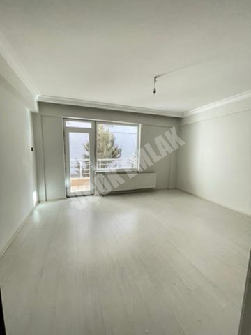 AFYON ÜÇOK EMLAKTAN SELÇUKLU MAH KİRALIK 4+1 200M² DAİRELER 