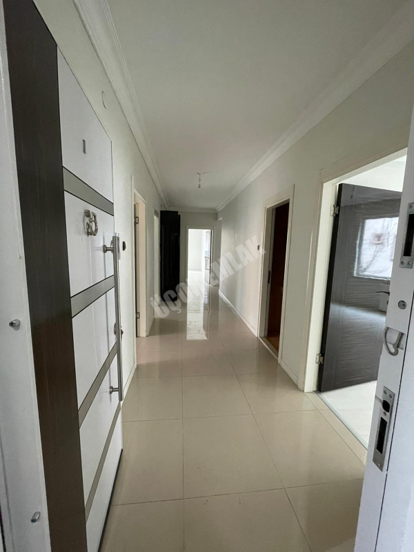 AFYON ÜÇOK EMLAKTAN SELÇUKLU MAH KİRALIK 4+1 200M² DAİRELER 