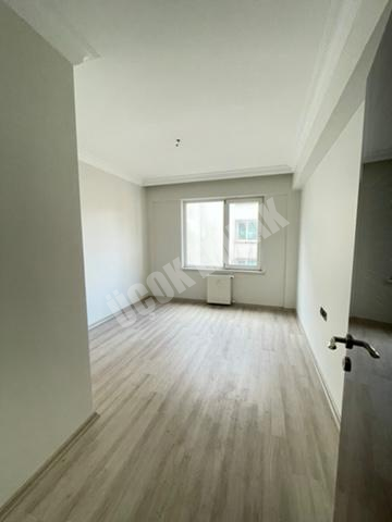 AFYON ÜÇOK EMLAKTAN SELÇUKLU MAH KİRALIK 4+1 200M² DAİRELER 