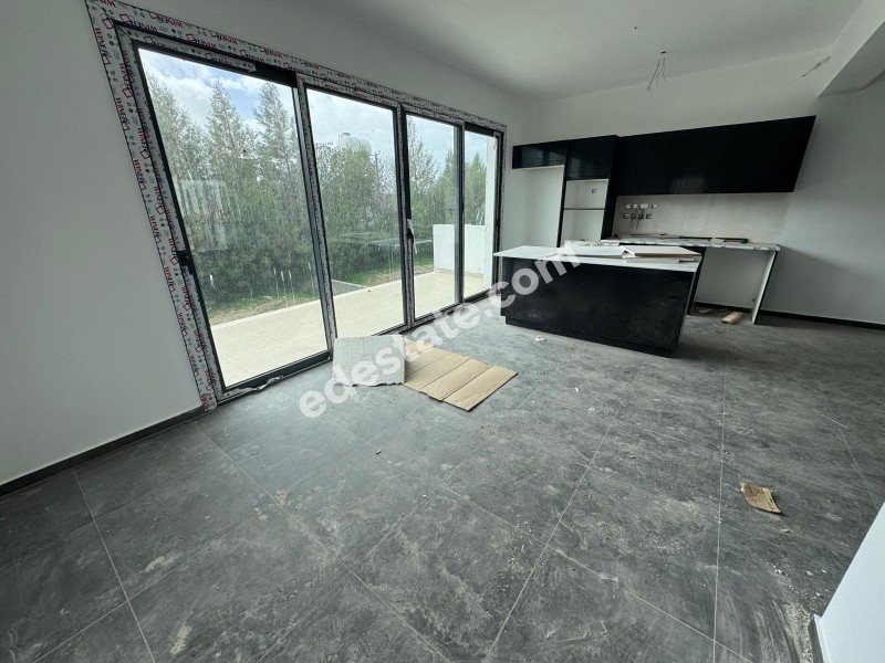 Girne Boğaz Bölgesinde SATILIK Elden Ödemeli %0 FAİZ 3+1 DUBLEKS VİLLA