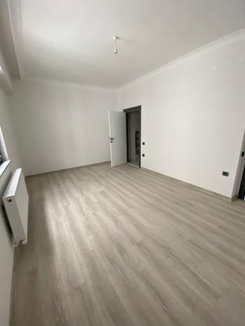 GÜVENAY - ÇORUM CENGİZ TOPEL CAD. ÜZERİ SATILIK 3+1 DAİRE