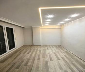 YENİKENT MAHALLESİNDE OTURUMA HAZIR TEK DAİRE ÜZERİ 3+1